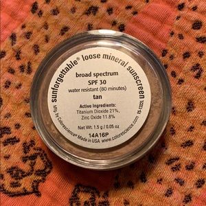 Colorscience mineral sunscreen in tan